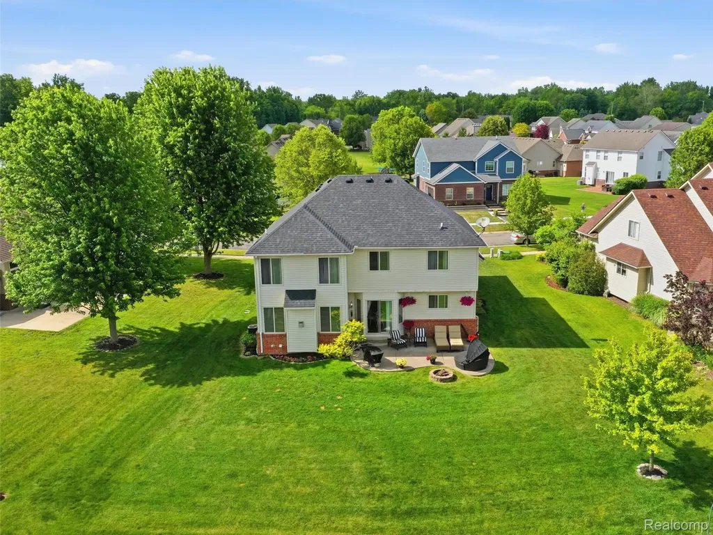 23621 Crescent Ridge Drive Huron Charter Township MI 48164