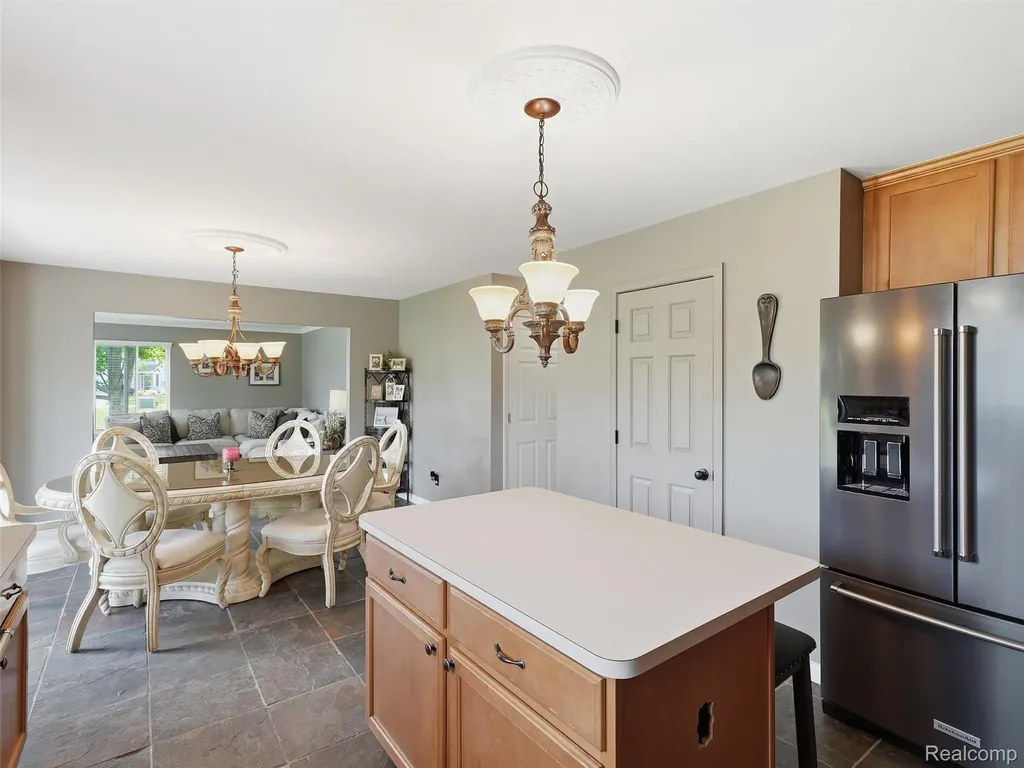 23621 Crescent Ridge Drive Huron Charter Township MI 48164