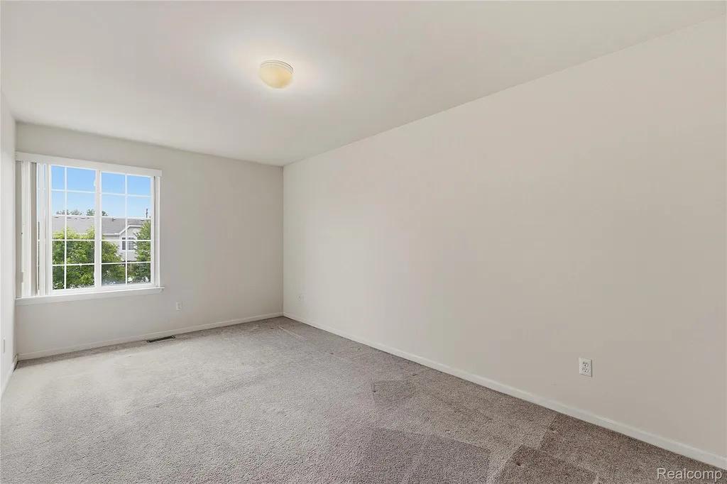 29760 Beverly Lane Chesterfield Township MI 48047