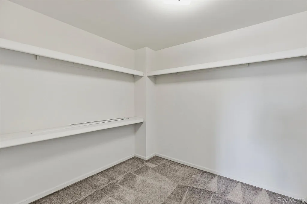 29760 Beverly Lane Chesterfield Township MI 48047