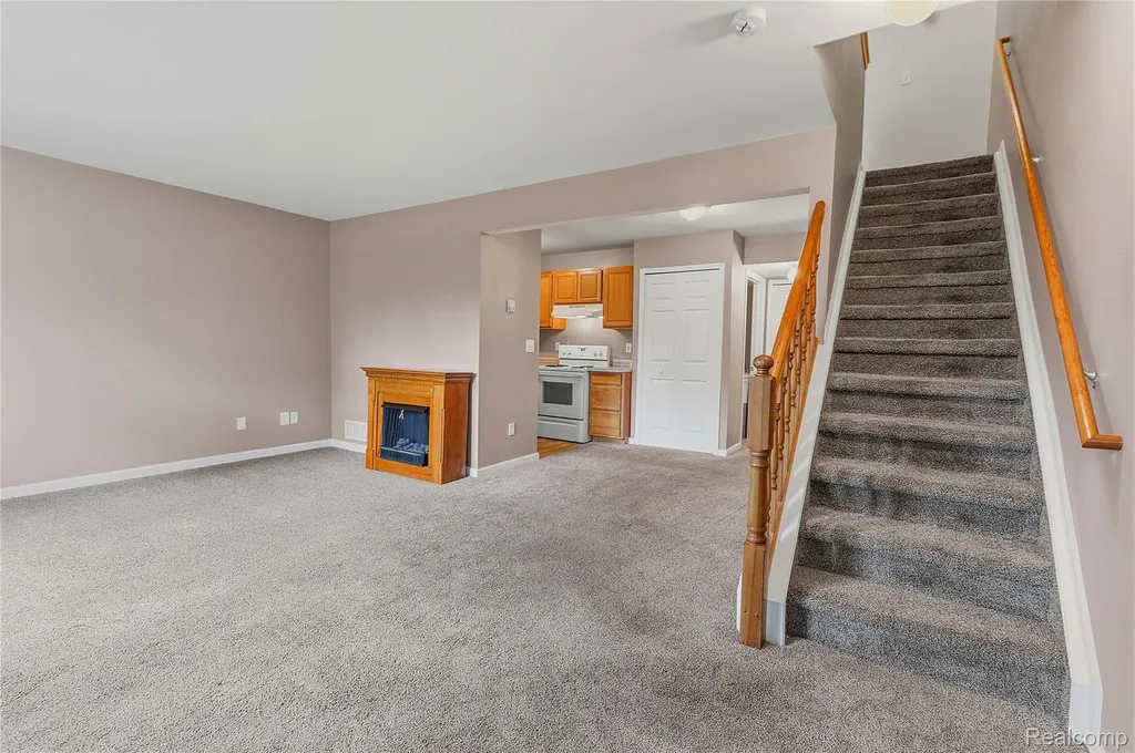 29760 Beverly Lane Chesterfield Township MI 48047