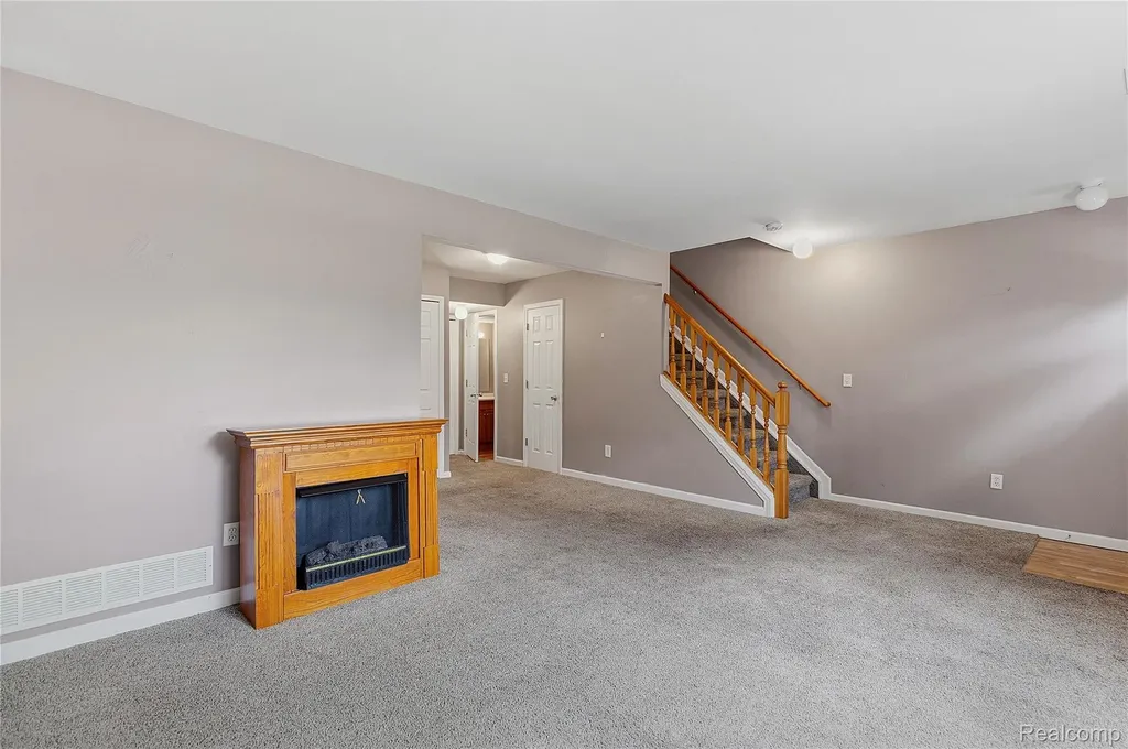 29760 Beverly Lane Chesterfield Township MI 48047