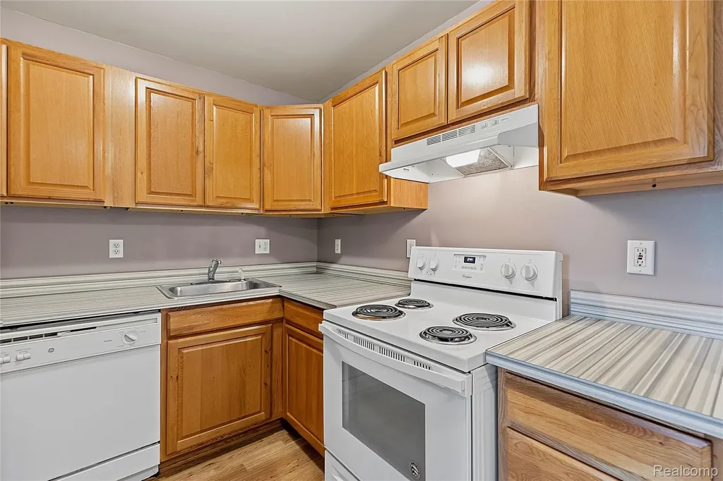 29760 Beverly Lane Chesterfield Township MI 48047
