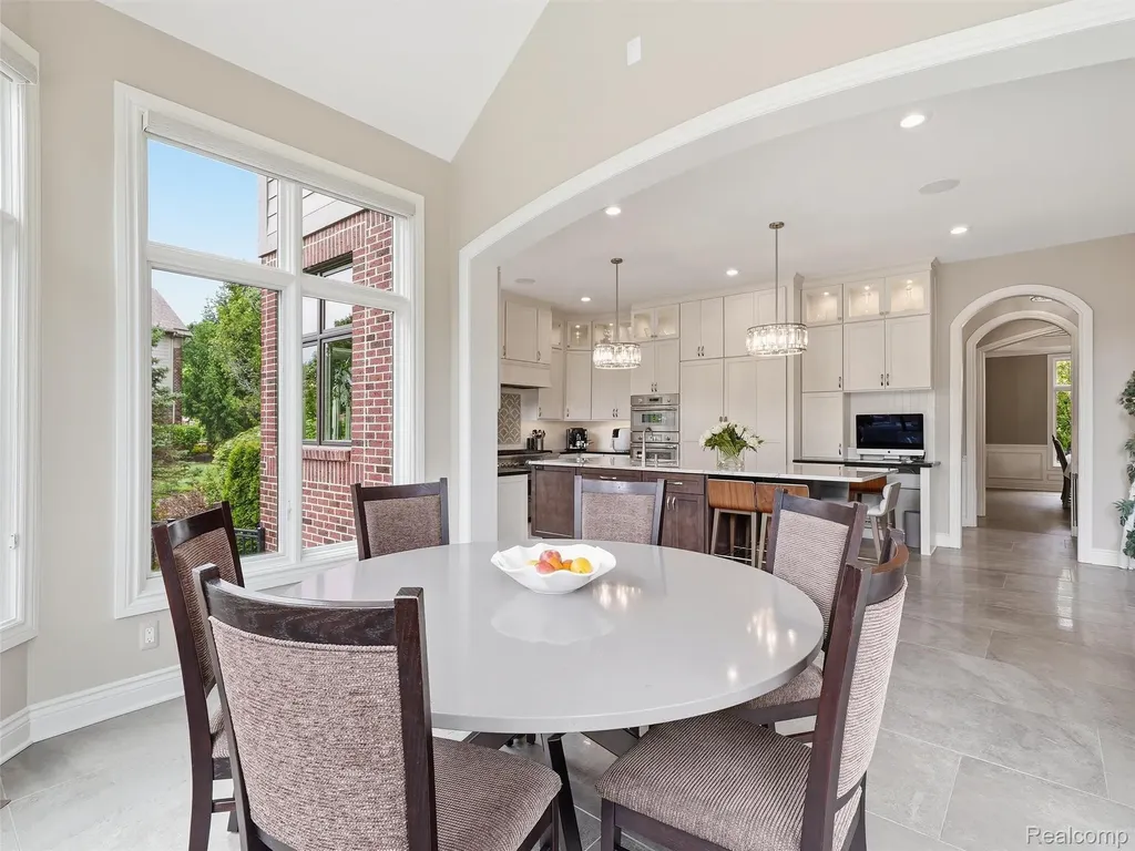 21081 Equestrian Trail Novi City MI 48167