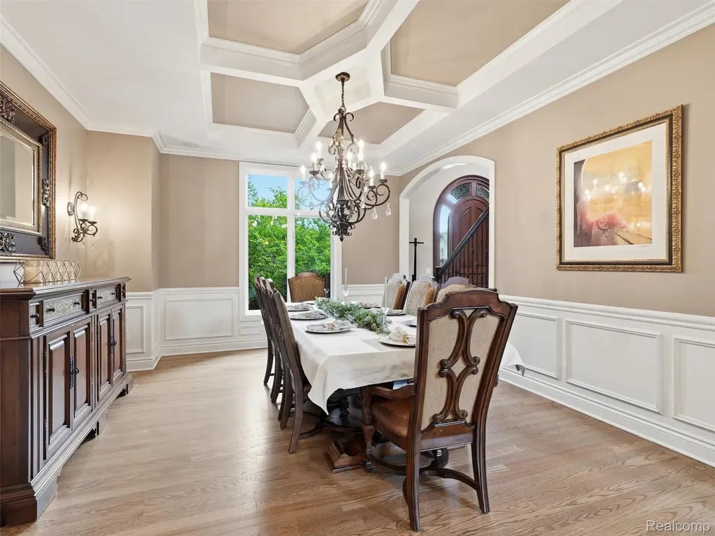 21081 Equestrian Trail Novi City MI 48167