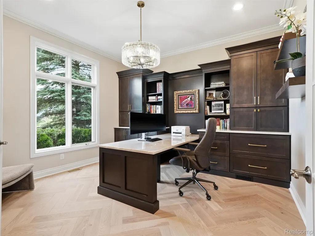 21081 Equestrian Trail Novi City MI 48167