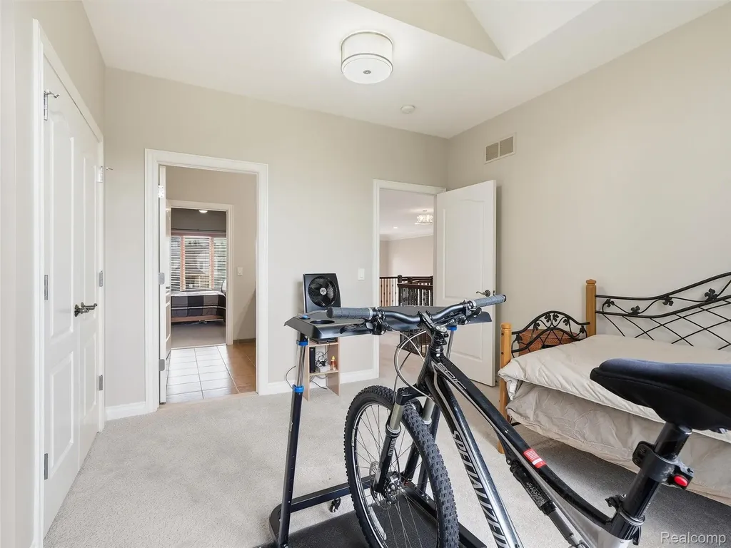 21081 Equestrian Trail Novi City MI 48167