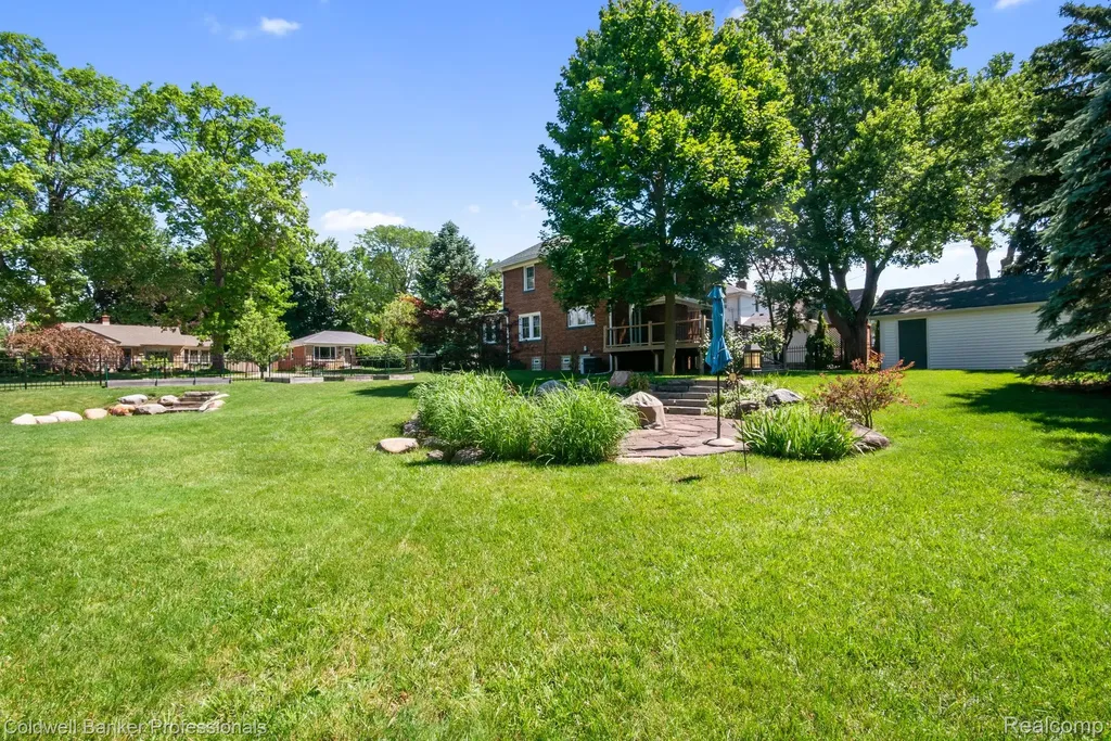 935 Simpson Street Plymouth City MI 48170
