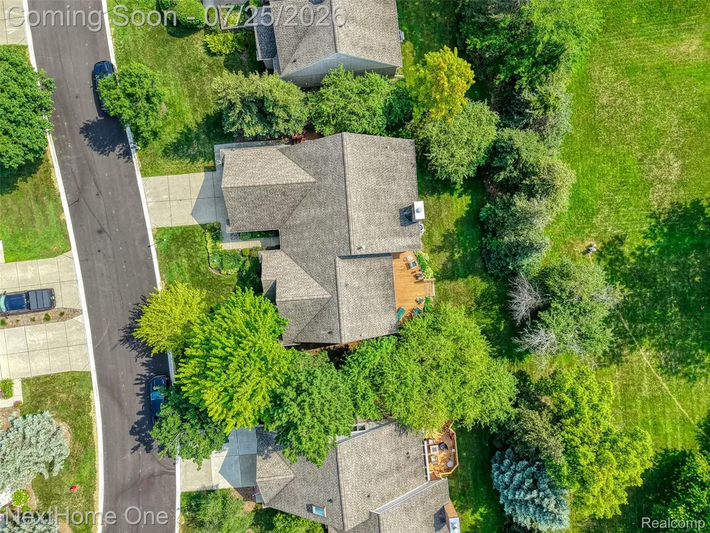 16357 Country Knoll Drive Northville Township MI 48168