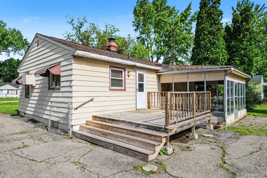 2089 Christner Street Burton City MI 48519