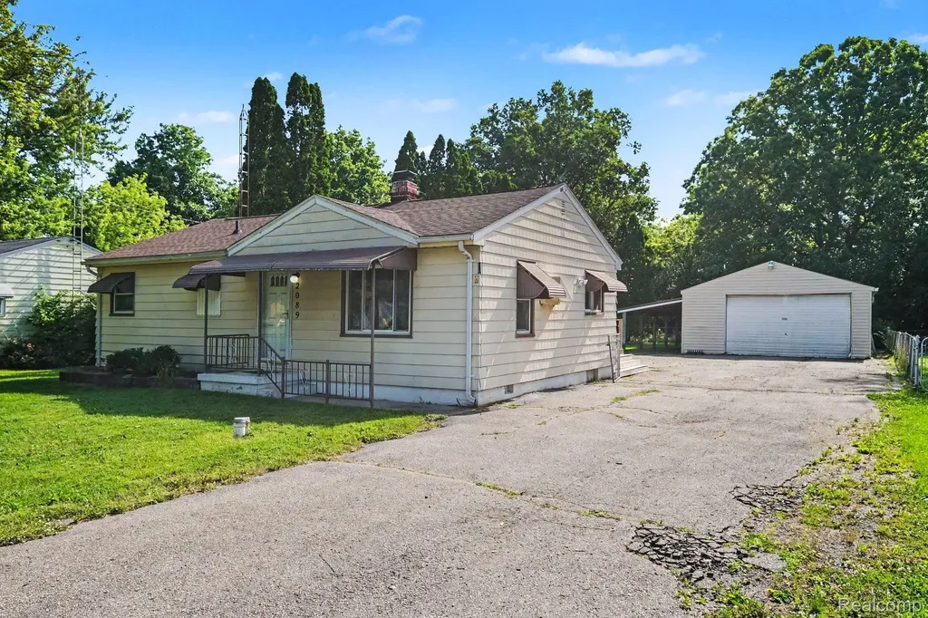2089 Christner Street Burton City MI 48519
