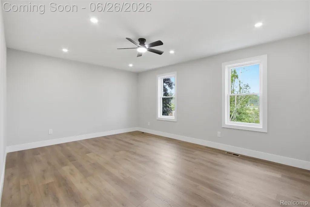 54319 Bradshaw Drive New Baltimore City MI 48047