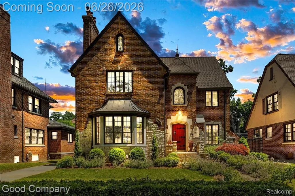 17566 Muirland Street Detroit City MI 48221