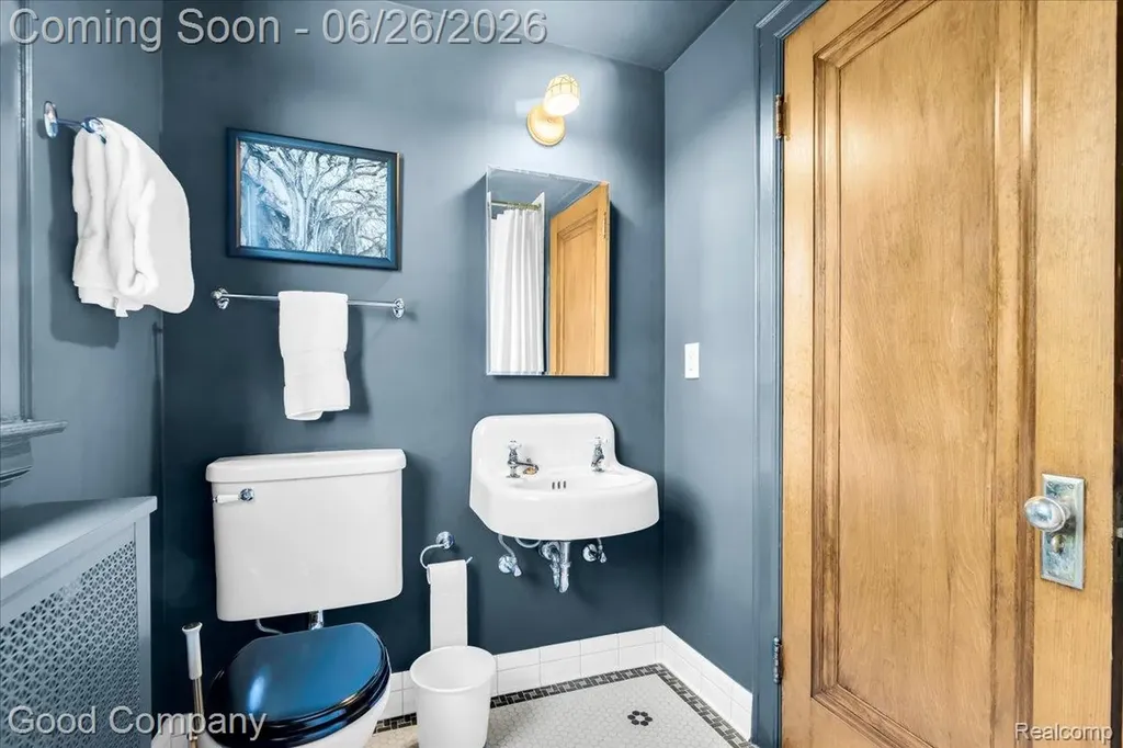 17566 Muirland Street Detroit City MI 48221
