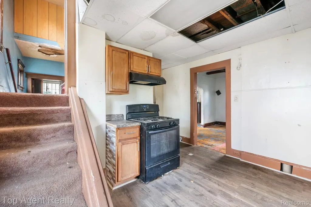 195 Eason Street Highland Park City MI 48203