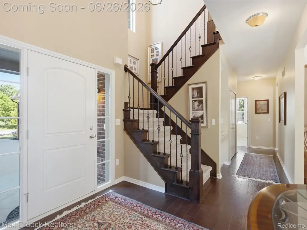 583 Birchcrest Court Oakland Charter Township MI 48363