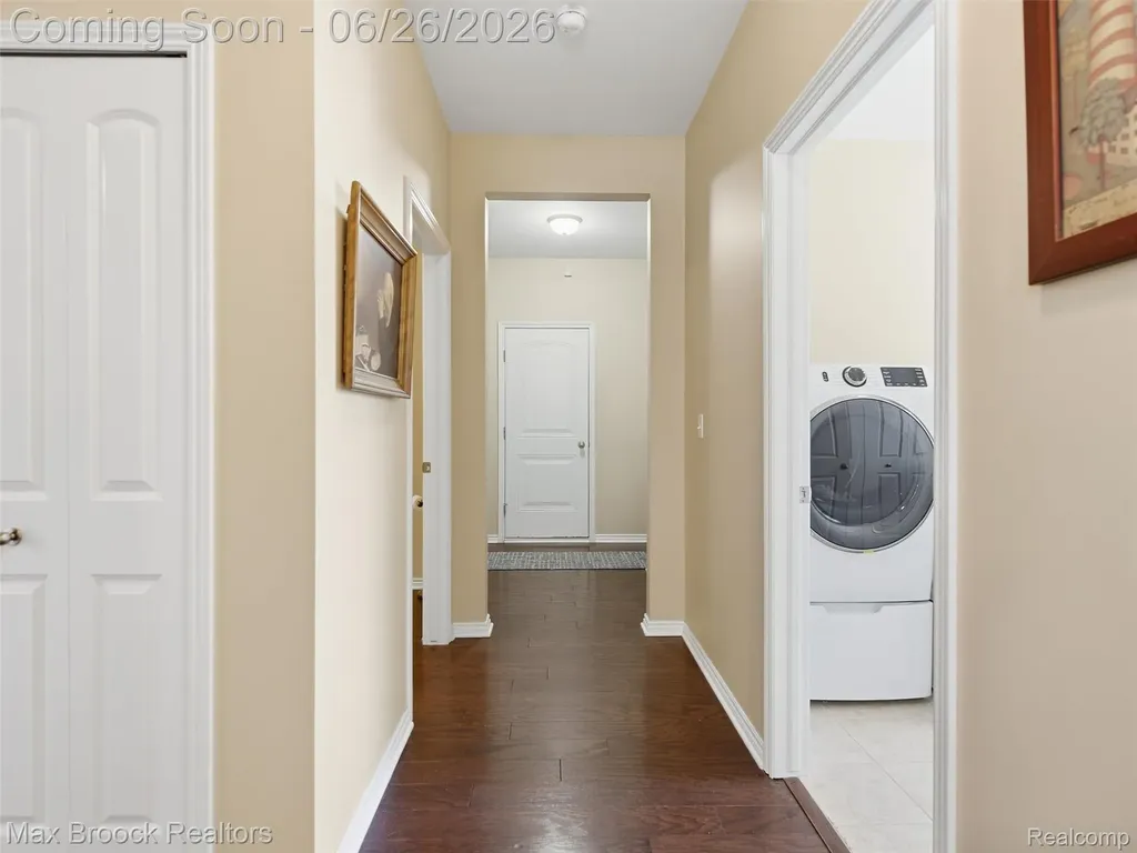583 Birchcrest Court Oakland Charter Township MI 48363