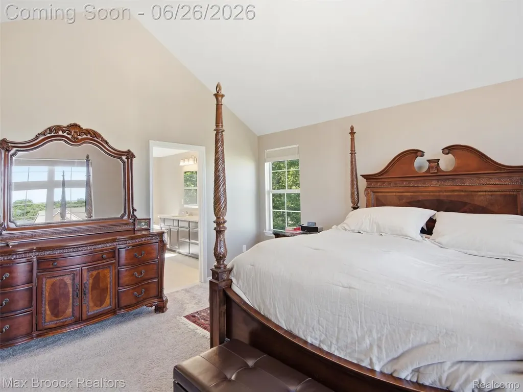 583 Birchcrest Court Oakland Charter Township MI 48363