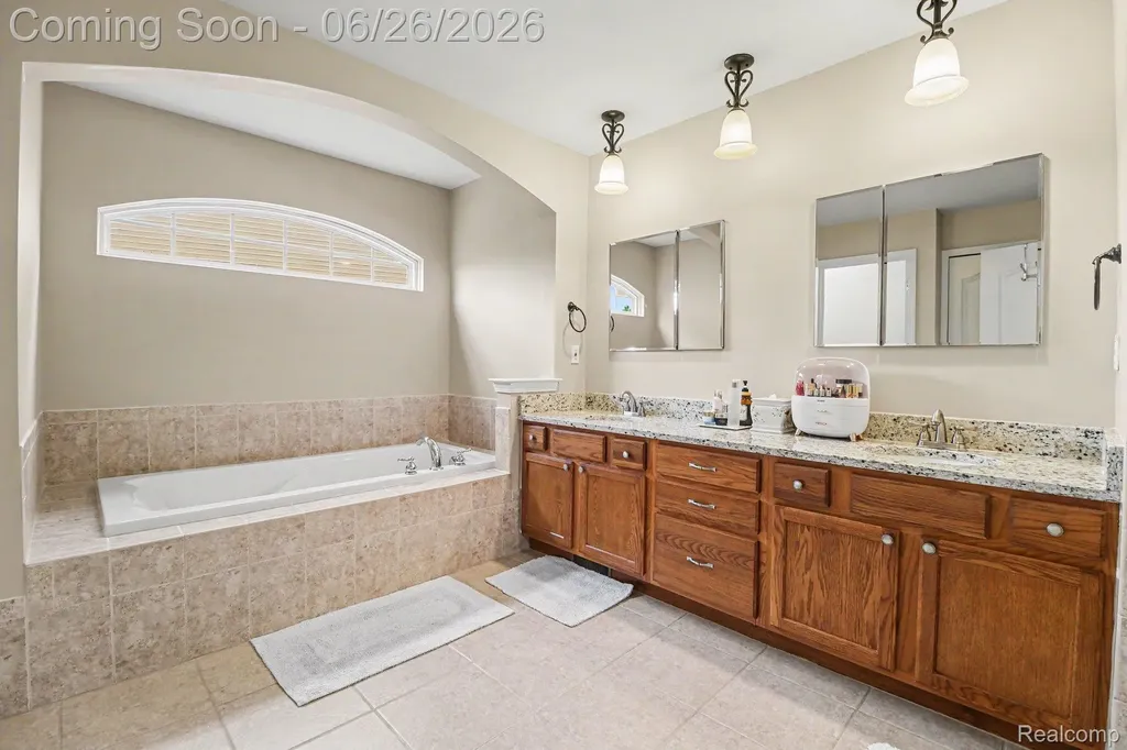 49847 Parkside Drive Northville Township MI 48168
