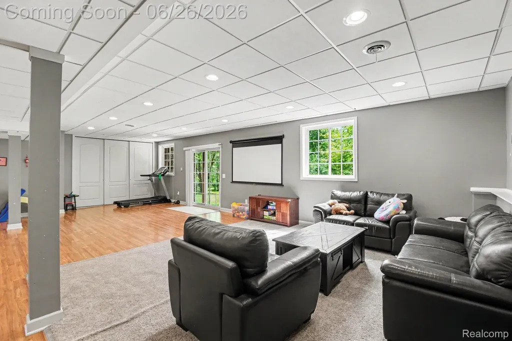 49847 Parkside Drive Northville Township MI 48168