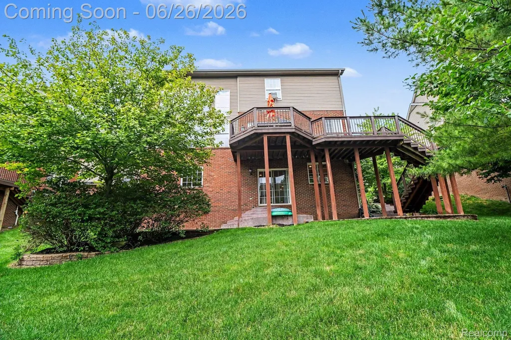 49847 Parkside Drive Northville Township MI 48168