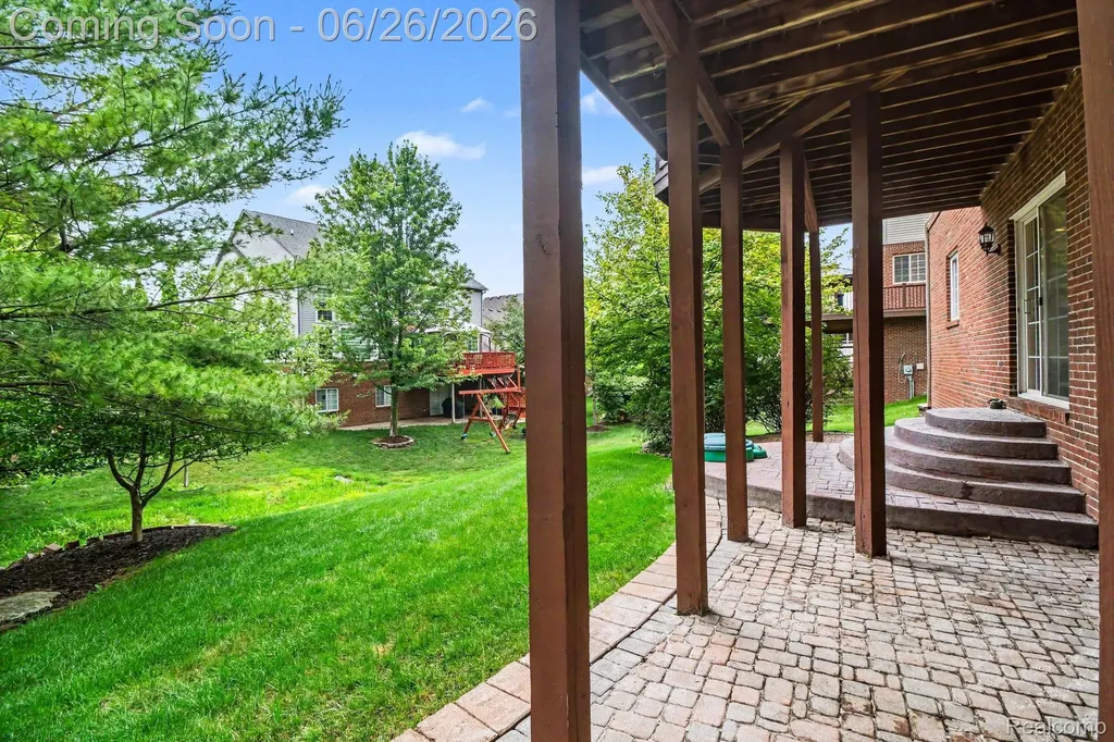 49847 Parkside Drive Northville Township MI 48168
