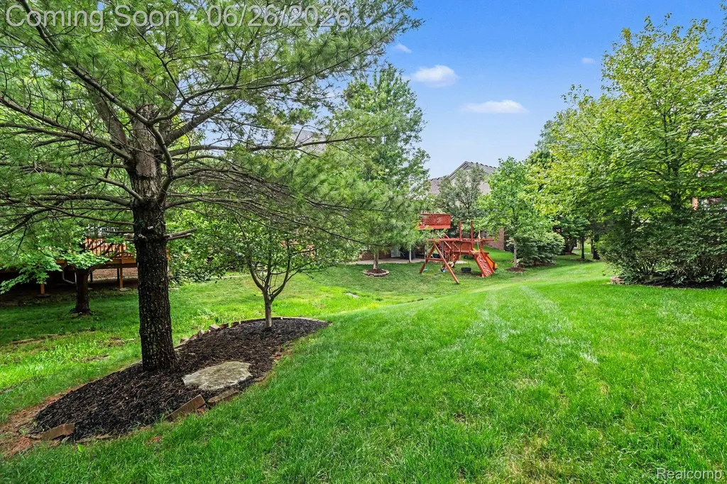 49847 Parkside Drive Northville Township MI 48168