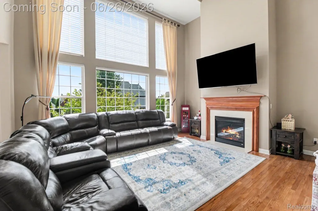 49847 Parkside Drive Northville Township MI 48168