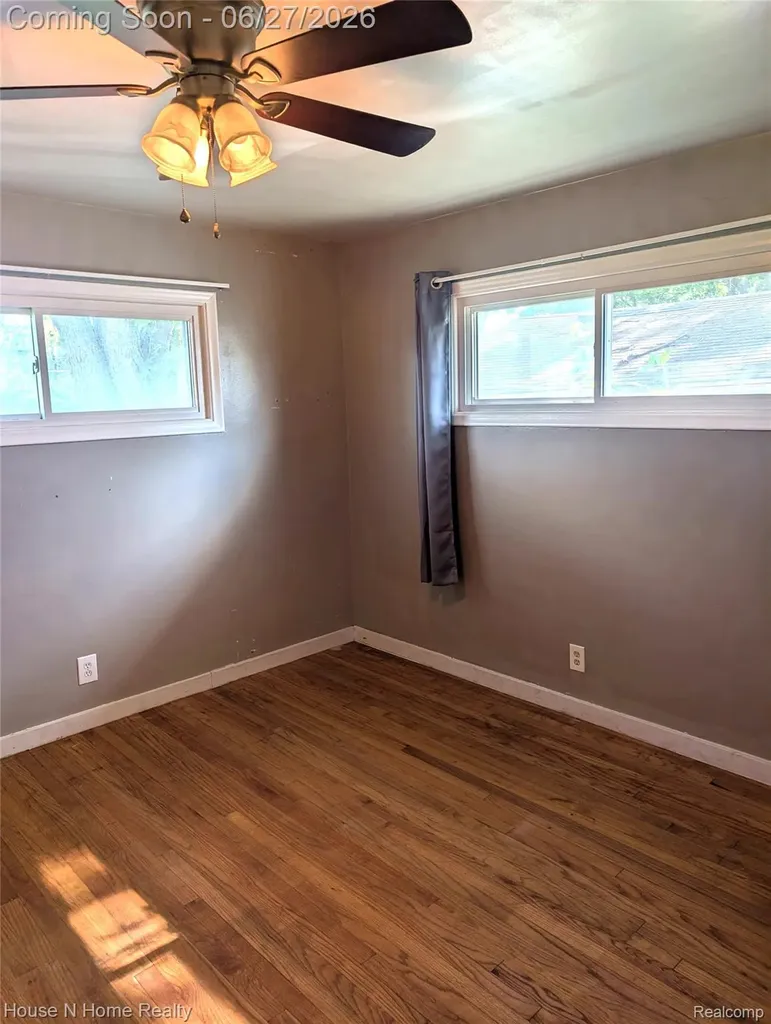 3998 Capitol Avenue Warren City MI 48091