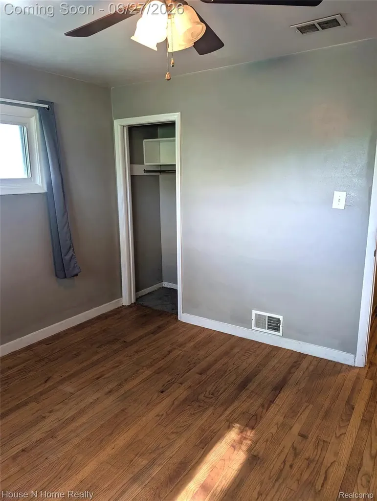 3998 Capitol Avenue Warren City MI 48091