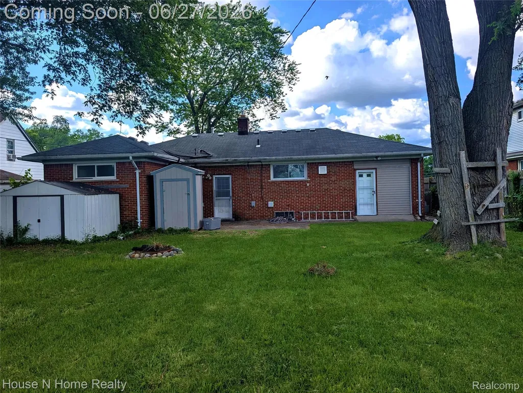 3998 Capitol Avenue Warren City MI 48091