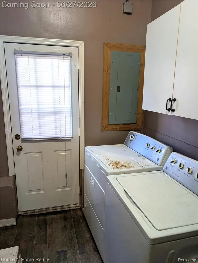 3998 Capitol Avenue Warren City MI 48091