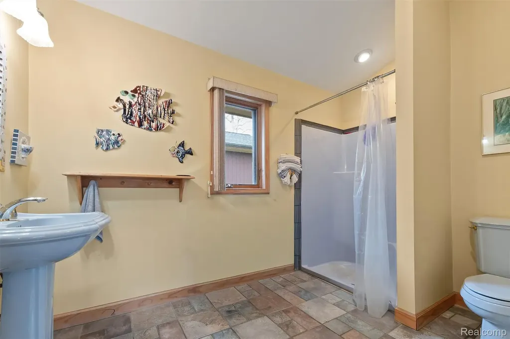 2745 Lari Court West Bloomfield Charter Township MI 48324