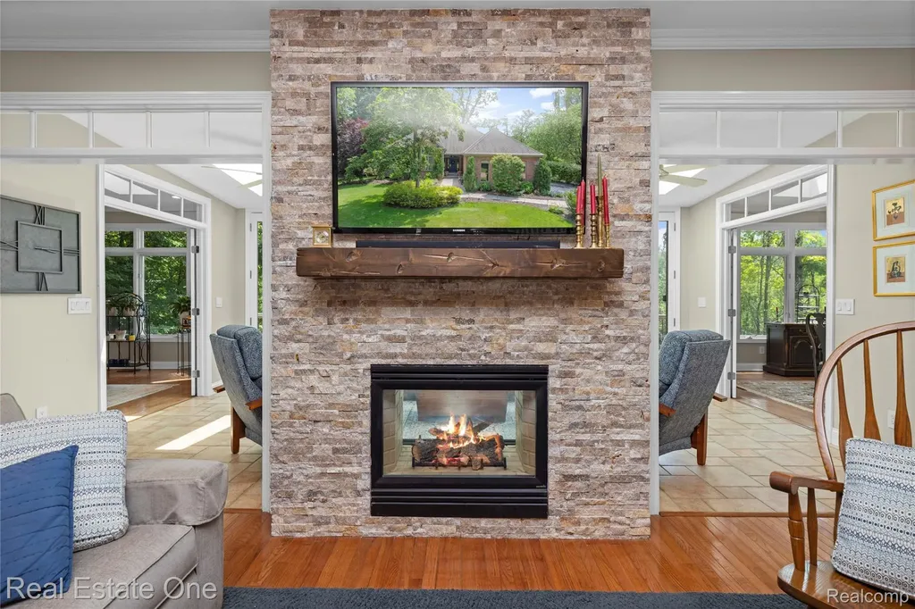 3633 Orion Oaks Drive Orion Charter Township MI 48360