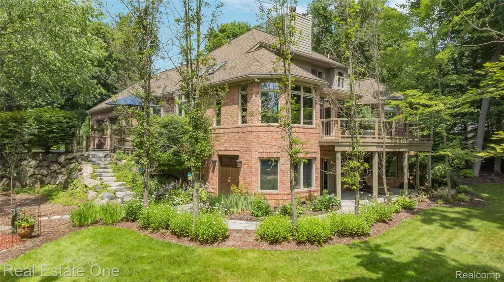 3633 Orion Oaks Drive Orion Charter Township MI 48360