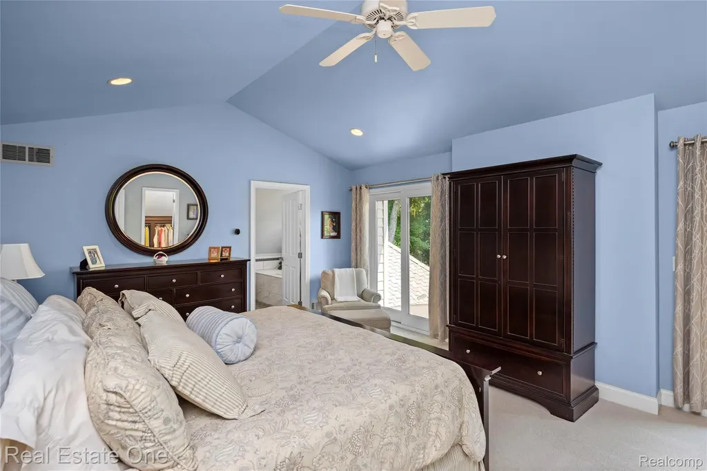 3633 Orion Oaks Drive Orion Charter Township MI 48360