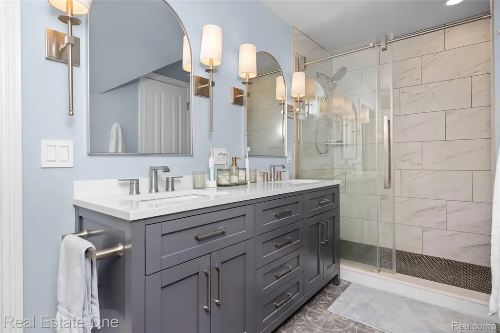 3633 Orion Oaks Drive Orion Charter Township MI 48360