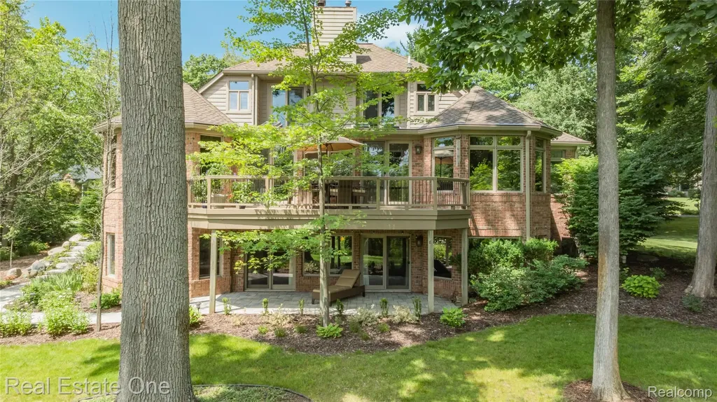 3633 Orion Oaks Drive Orion Charter Township MI 48360