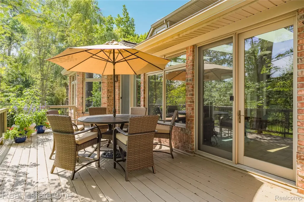 3633 Orion Oaks Drive Orion Charter Township MI 48360
