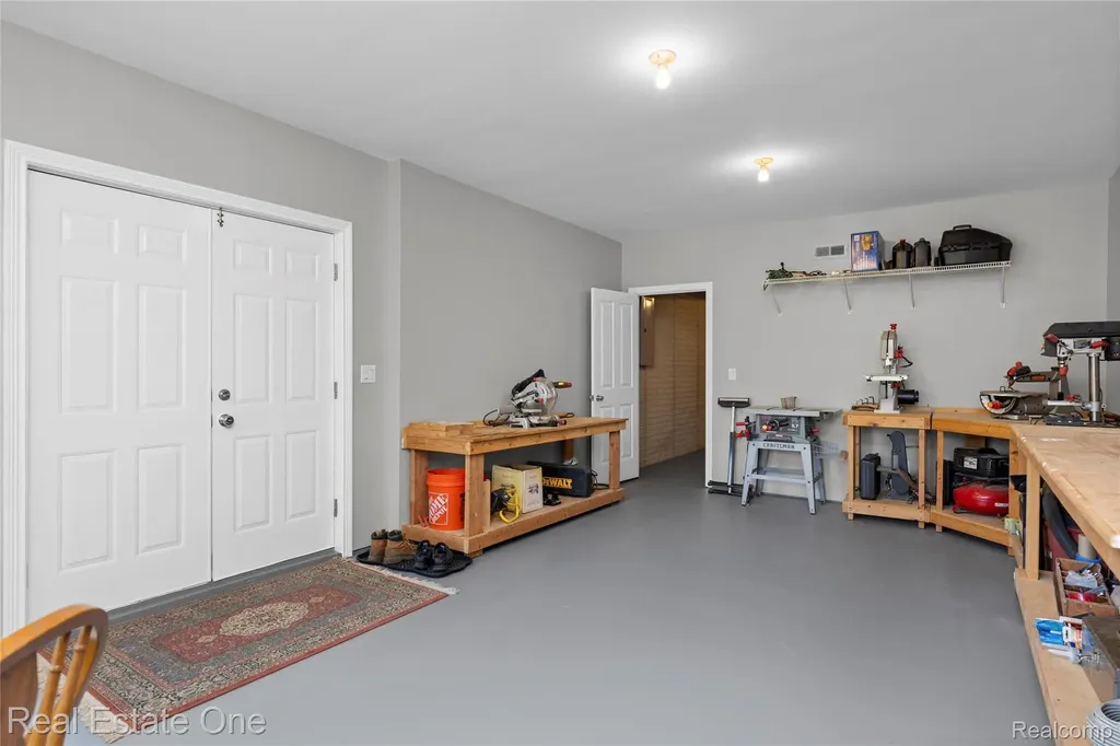 3633 Orion Oaks Drive Orion Charter Township MI 48360