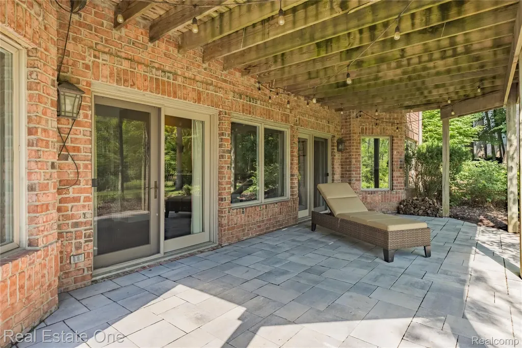 3633 Orion Oaks Drive Orion Charter Township MI 48360