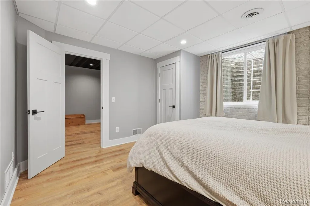 5915 Chickadee Lane Independence Charter Township MI 48346