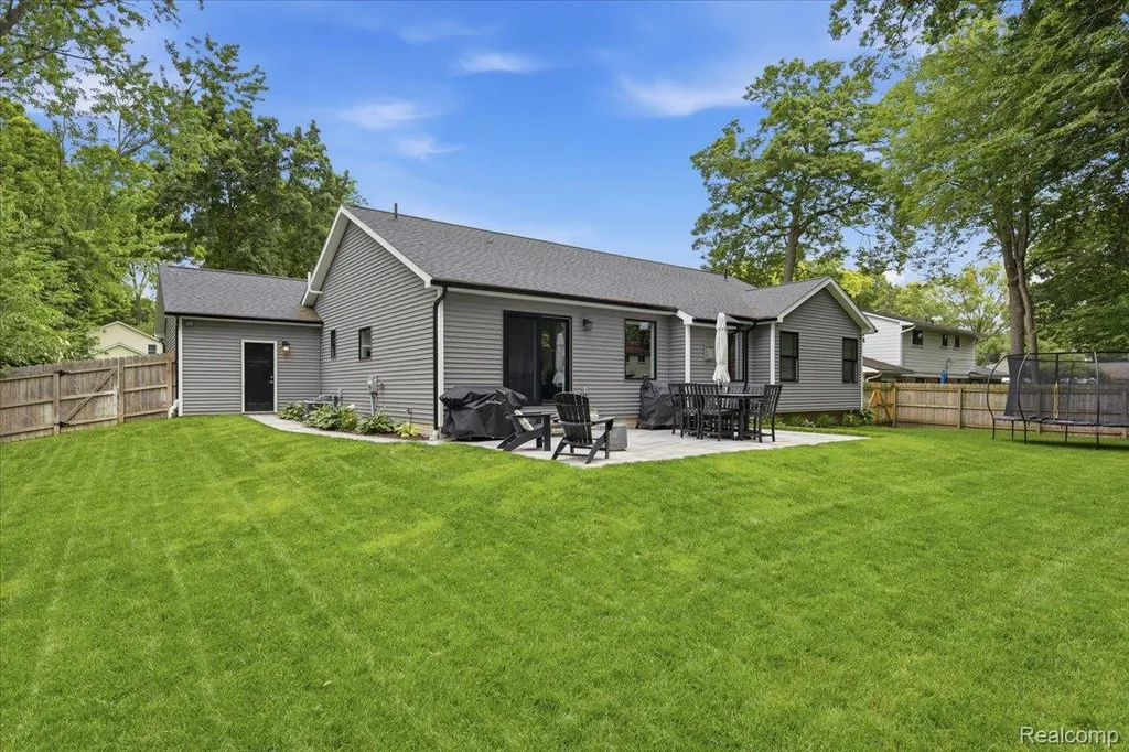 5915 Chickadee Lane Independence Charter Township MI 48346