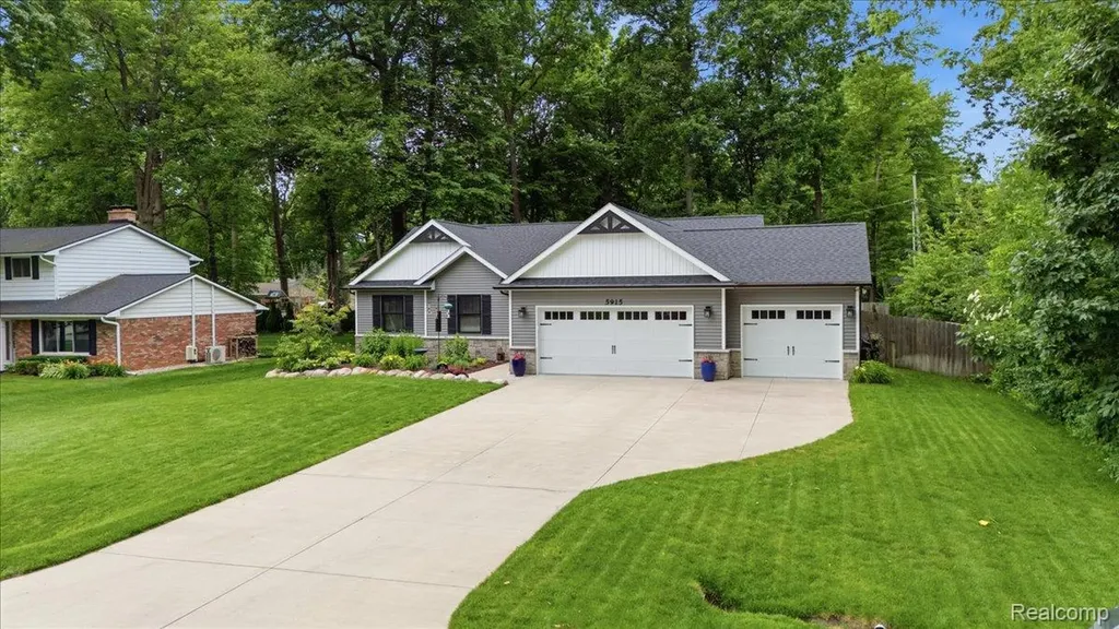 5915 Chickadee Lane Independence Charter Township MI 48346