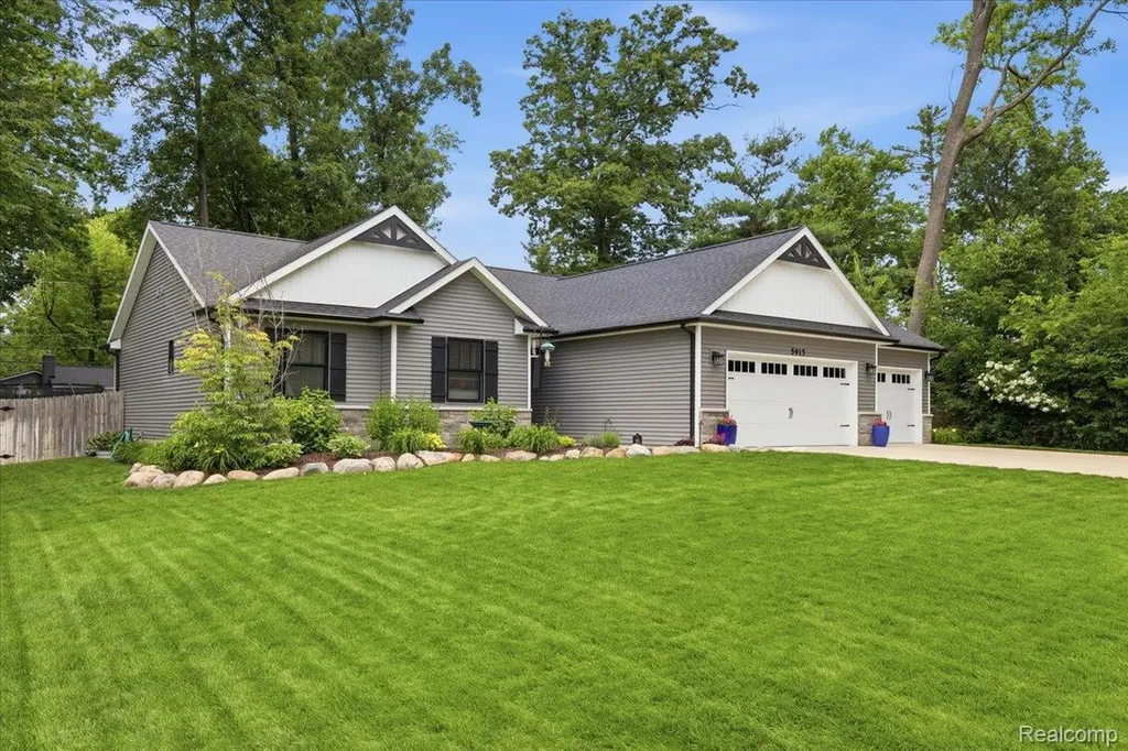 5915 Chickadee Lane Independence Charter Township MI 48346