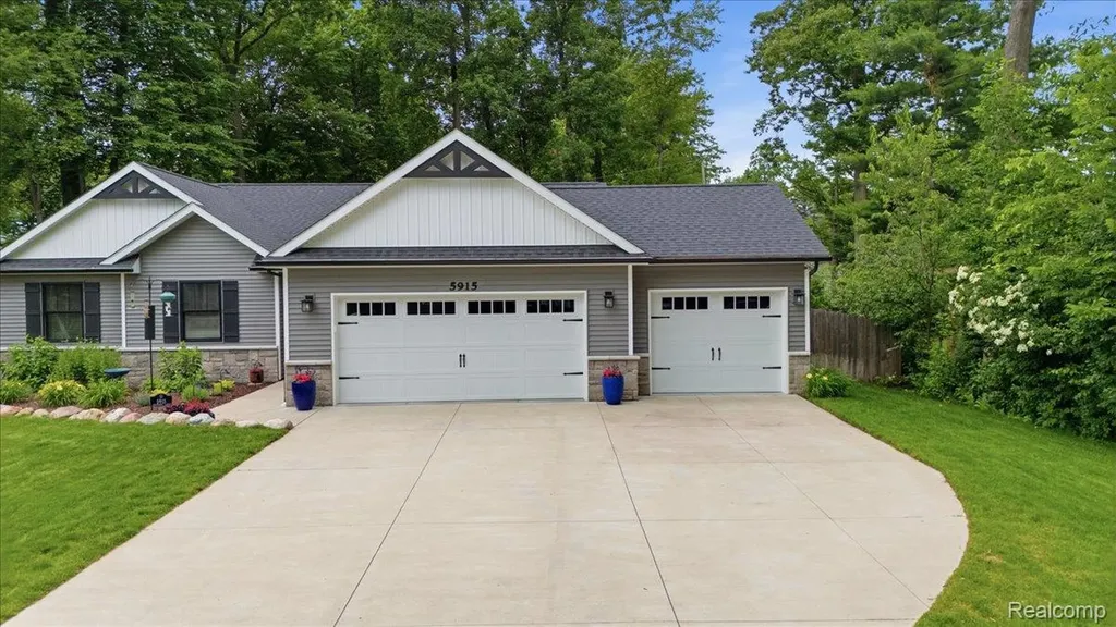 5915 Chickadee Lane Independence Charter Township MI 48346