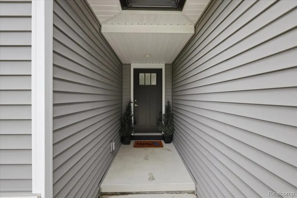 5915 Chickadee Lane Independence Charter Township MI 48346