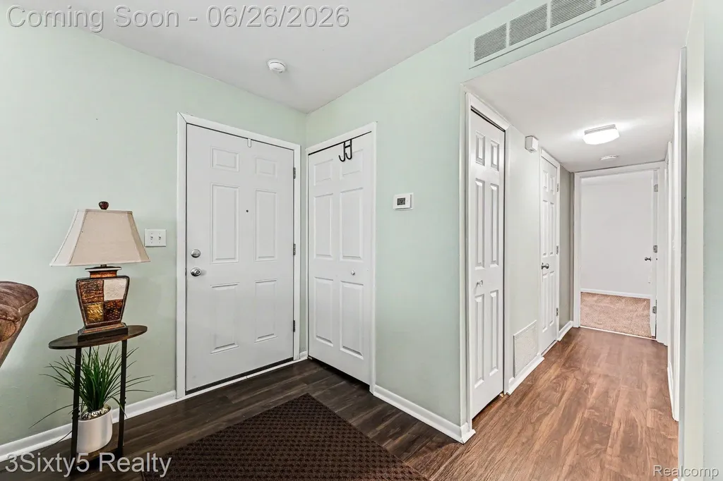 6836 New Providence Way Canton Charter Township MI 48187