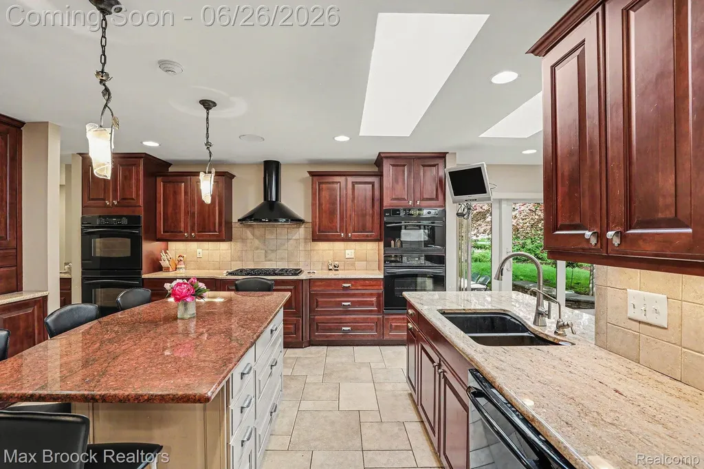 3794 Shellmarr Lane Bloomfield Hills City MI 48302