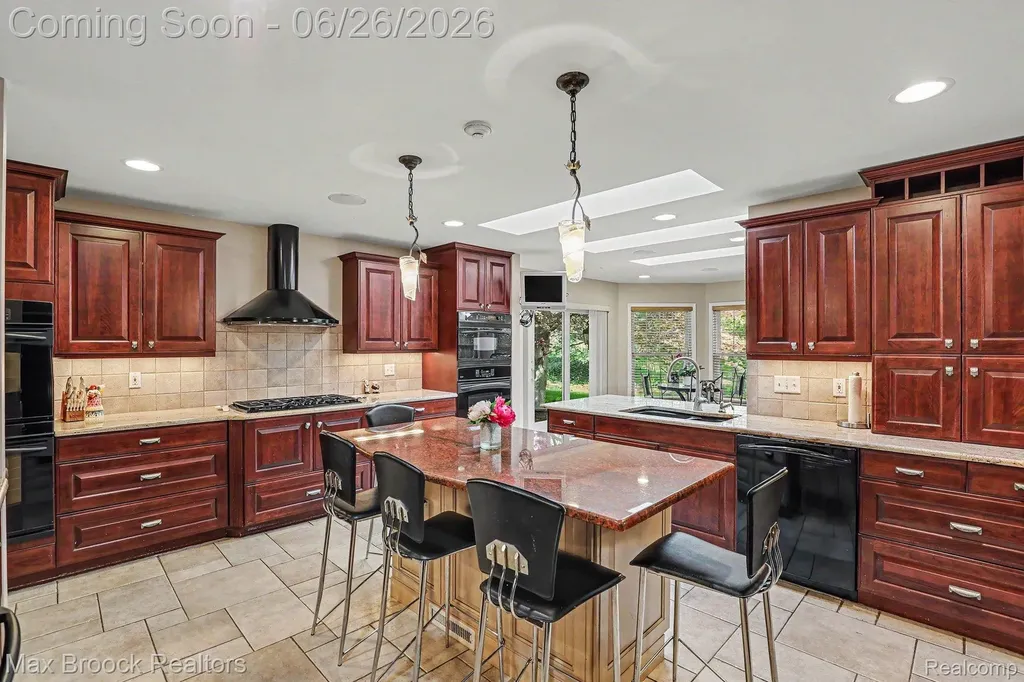 3794 Shellmarr Lane Bloomfield Hills City MI 48302